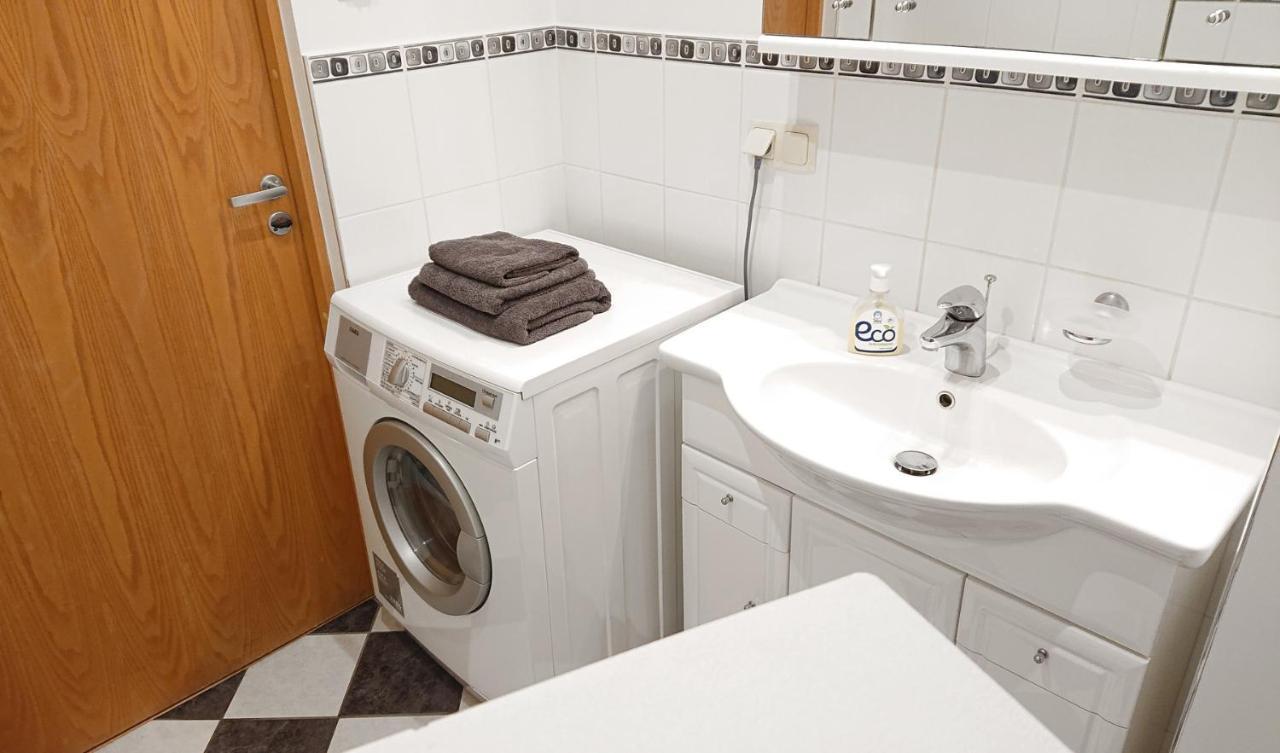 Riga City Center Quiet Apartment With Free Private Parking Dış mekan fotoğraf