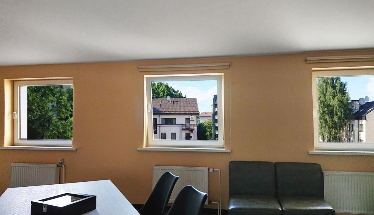 Riga City Center Quiet Apartment With Free Private Parking Dış mekan fotoğraf